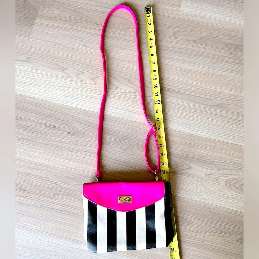 Betsey Johnson Luv Betsey Crossbody Handbag Purse Striped Black/White/Pink